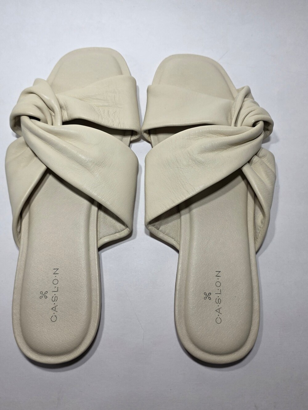 Caslon Women’s Leather Ankle Flats Slip On Shoes Beige Size 8.5M Comfort - Picture 4 of 6